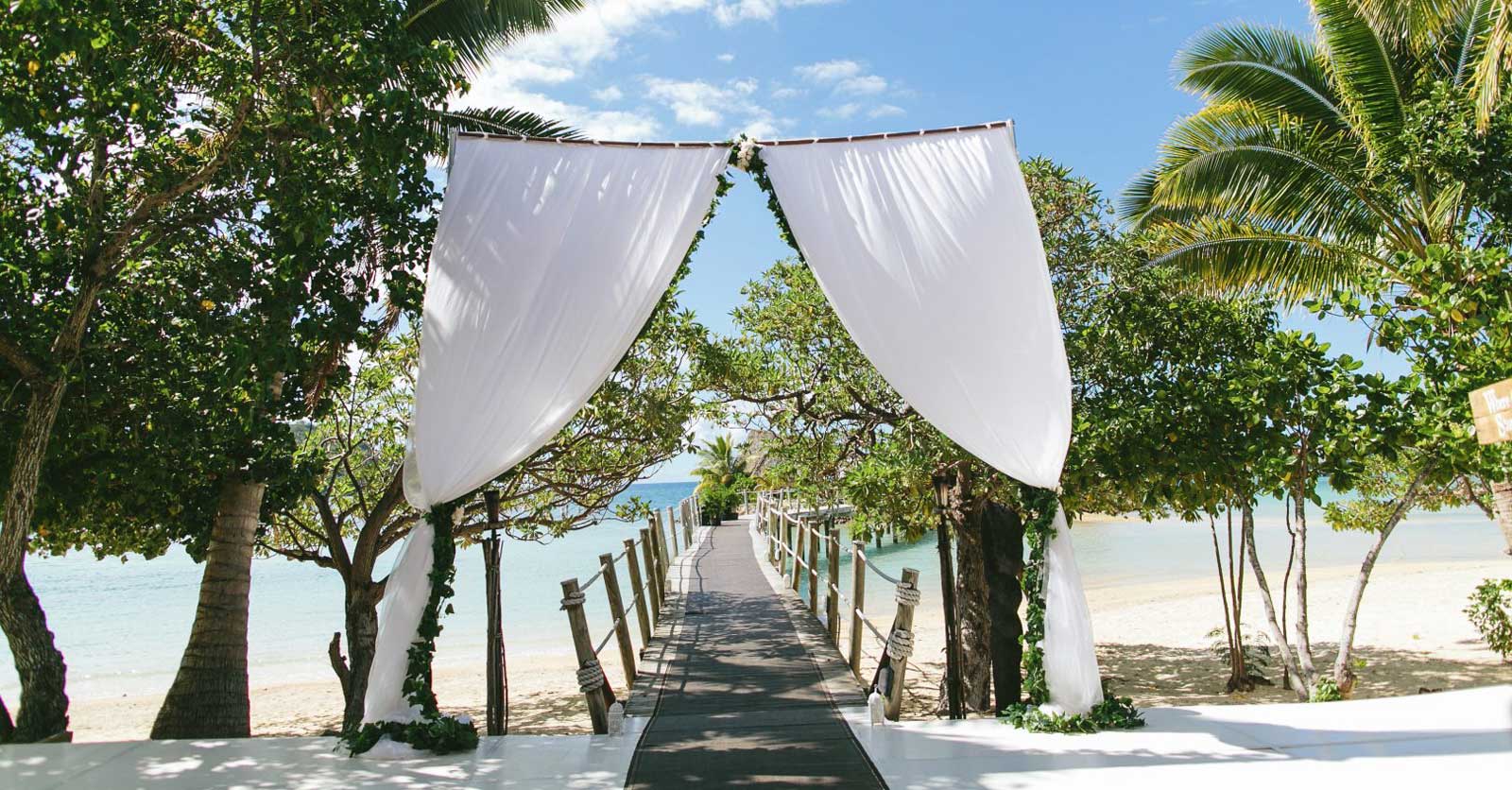 -wedding-honeymoon-fiji-mamanuca-islands