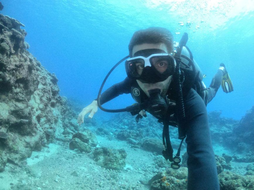 15 BEST Dive Resorts in Fiji 🤿 [2025]